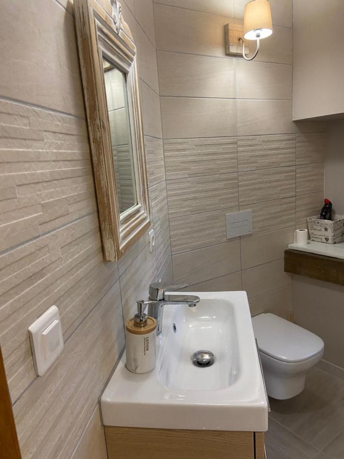 Le Regrimet Avec Parking Gratuit Et Prive Bed & Breakfast Lens-Lestang Ngoại thất bức ảnh